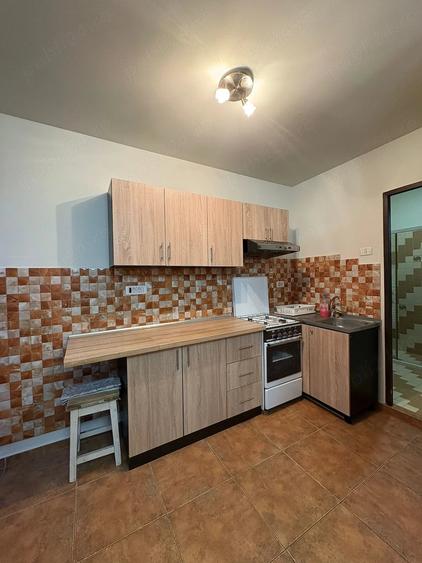 Apartament cu 2 camere semidecomandat în Apusului