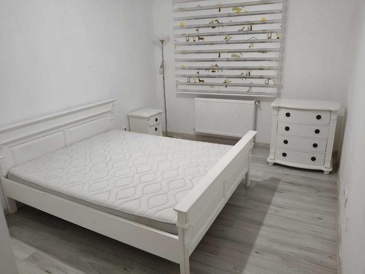 Apartament cu 2 camere decomandat în Florești