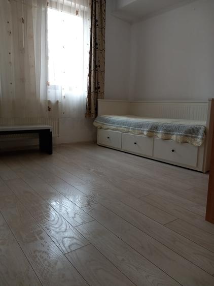 Garsonieră decomandată în Unirii