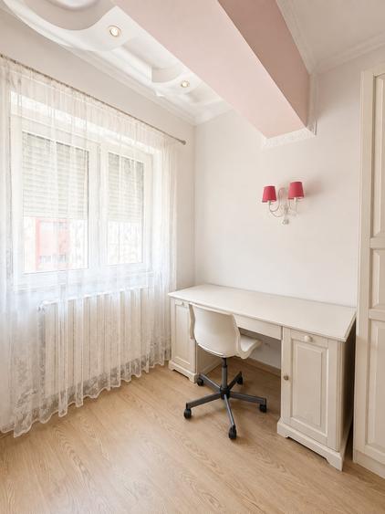 Apartament cu 4 camere decomandat, mobilat în Tomis Nord