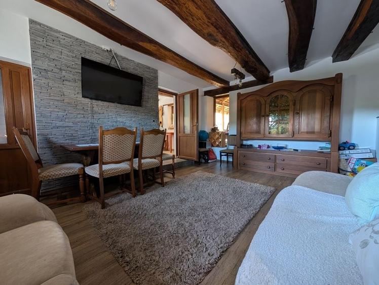 Casă cu 4 camere în Saschiz