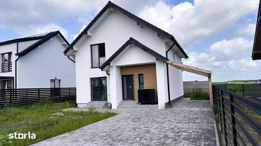 Casă cu Teren 440 Mp în Șura Mică