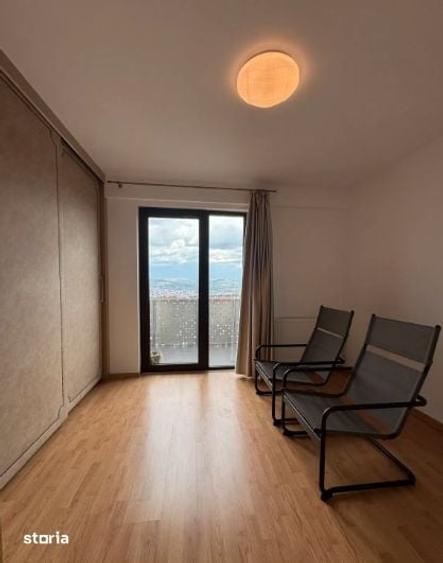 Apartament cu 3 camere în Zorilor