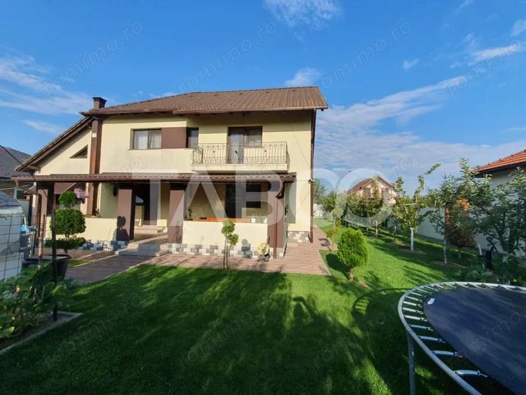 Casă cu 5 camere cu Piscina în Făgăraș