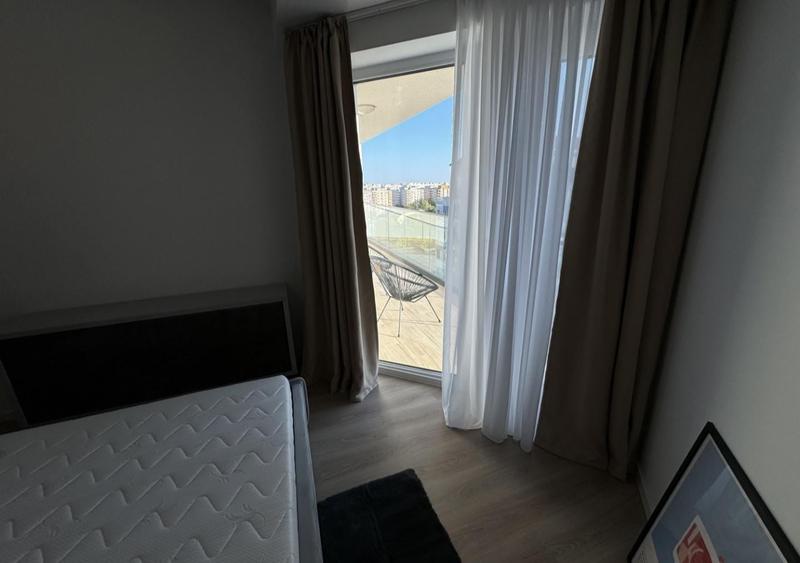 Apartament cu 2 camere semidecomandat, mobilat în 13 Septembrie