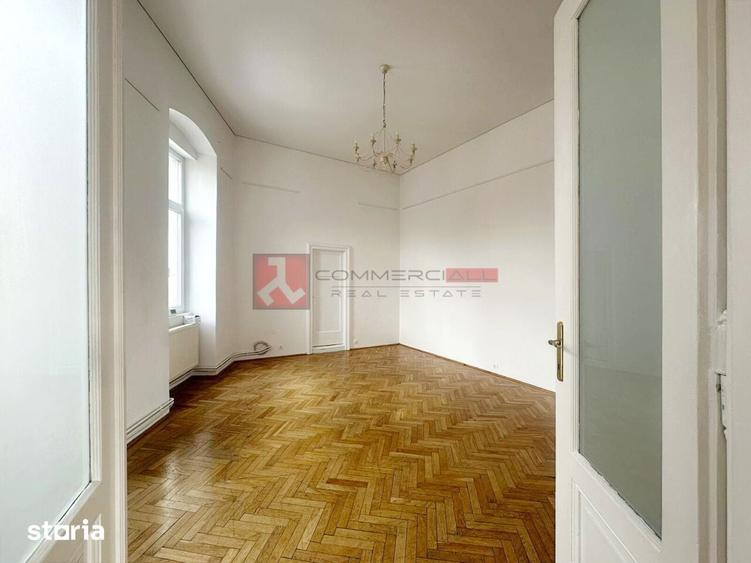 Spațiu comercial, de 135 mp, în Centrul Istoric