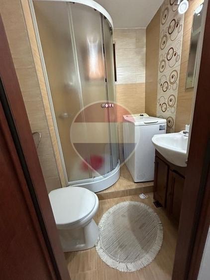 Apartament cu 2 camere decomandat, mobilat în Cetate