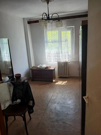 Apartament cu 2 camere decomandat în Poștei - Bucov
