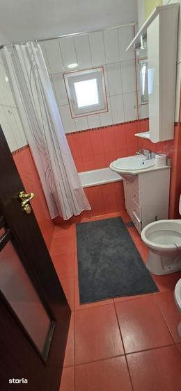 Apartament cu 2 camere semidecomandat în Micro 11