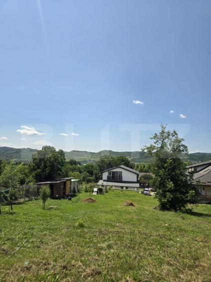 Casă cu 4 camere cu Teren 1458 Mp în Central