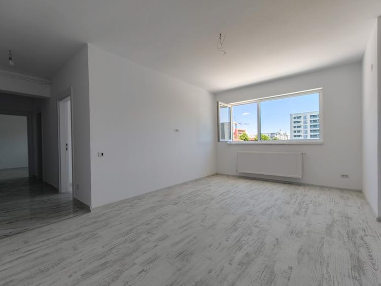 Apartament cu 2 camere decomandat în Metalurgiei