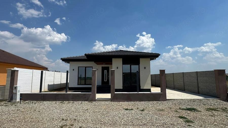 Casă cu 1 camere cu Teren 526 Mp în Centura