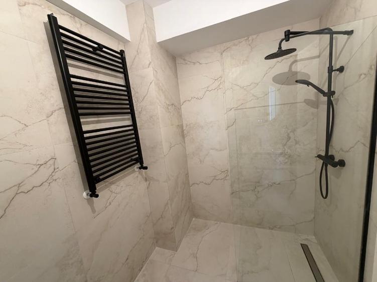 Apartament cu 3 camere decomandat în Pipera