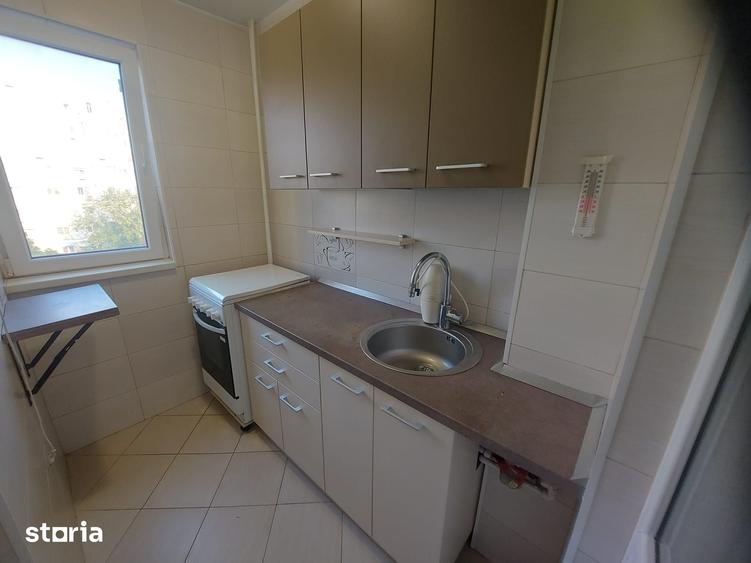 Garsonieră decomandată în Drumul Taberei
