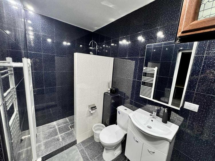 Casă cu 4 camere în Breazu