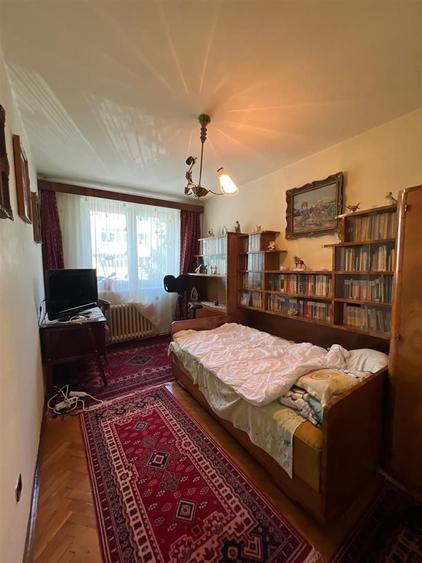 Apartament cu 3 camere decomandat în Decebal