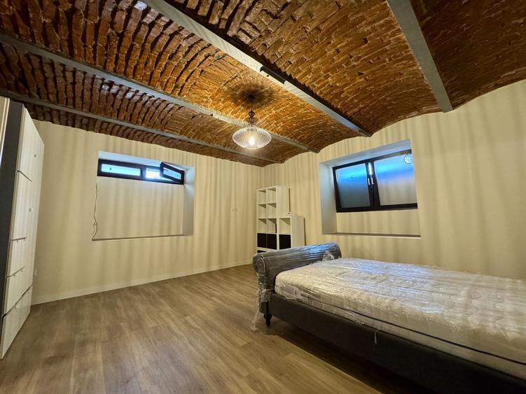 Apartament recent renovat, la cheie, 2 camere, 55 mp, zona UMF - 5