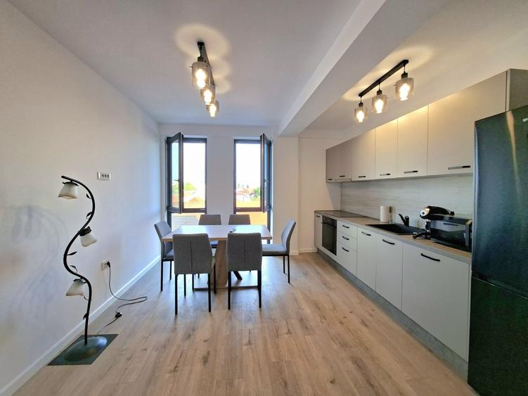 Apartament 3 camere central in bloc nou - 1
