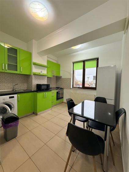 Apartament cu 2 camere decomandat în Centru Civic