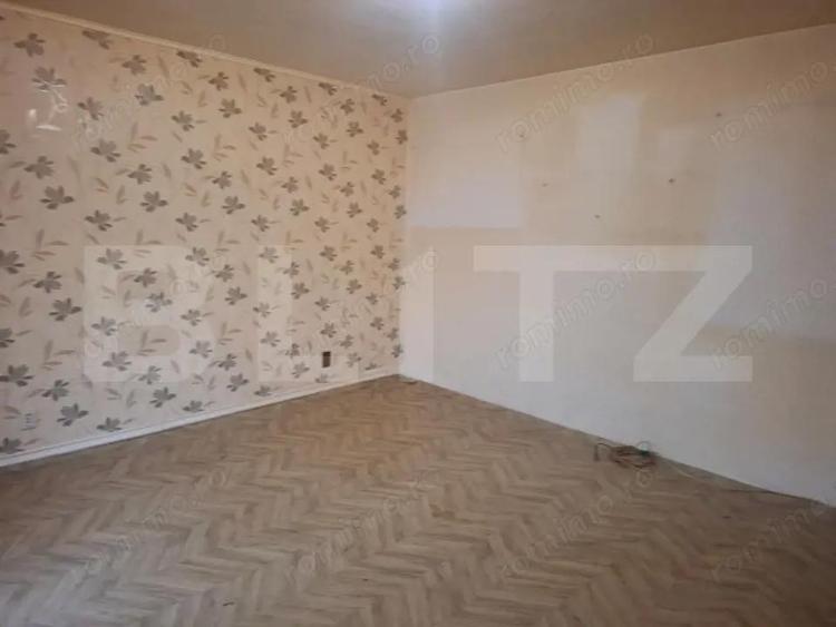 Apartament generos de vanzare - 12