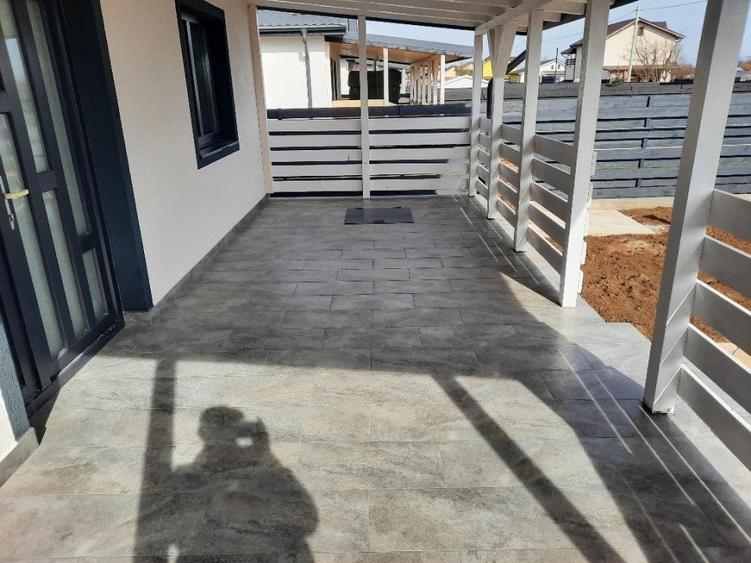 Casă individuală cu 3 camere cu Teren 450 Mp în Joița