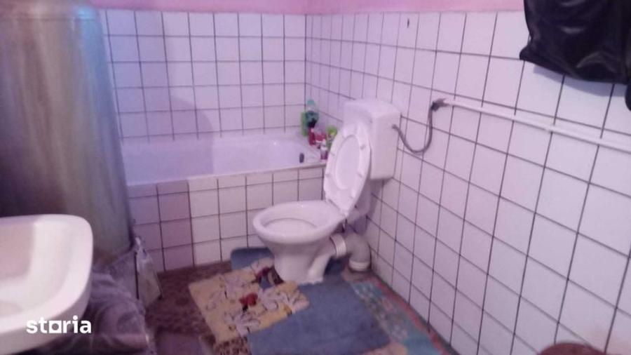 Casă cu 3 camere cu Teren 1080 Mp în Central