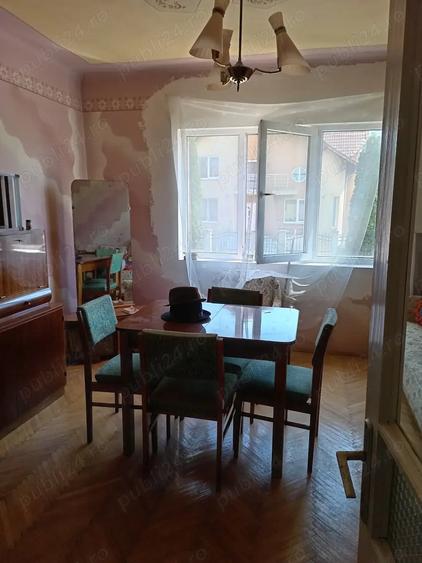 Casă cu 5 camere în Turda