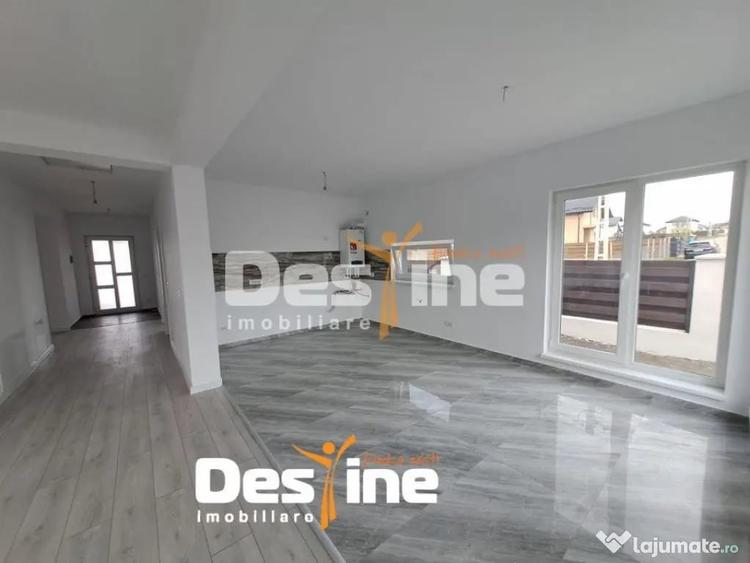 Casă cu 4 camere cu Teren 393 Mp în Miroslava
