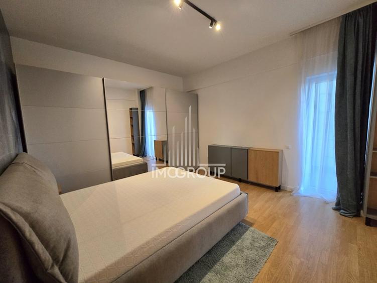 Apartament cu 2 camere semidecomandat, mobilat în Central