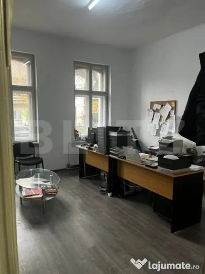 Casă cu 5 camere cu Teren 720 Mp în Ștefan cel Mare