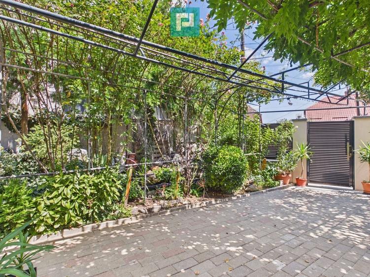 Spațiu comercial în vilă, 20 mp, zona Lunei - 14