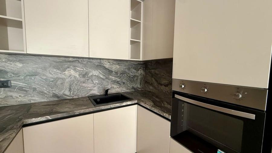 Apartament cu 3 camere semidecomandat, mobilat în Herăstrău