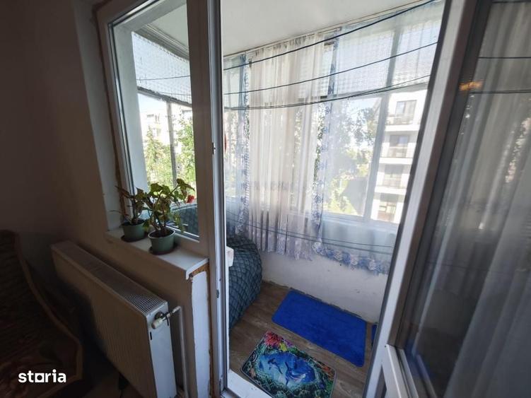 Apartament cu 2 camere semidecomandat în 13 Decembrie