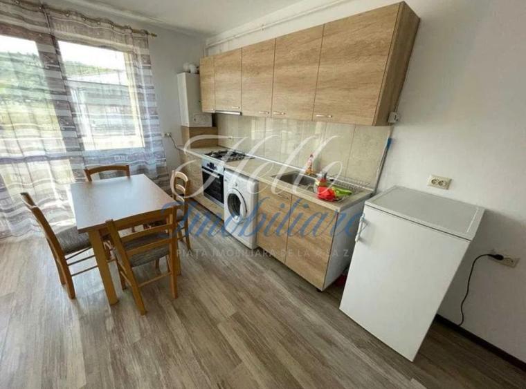 Apartament cu 2 camere semidecomandat în Florești