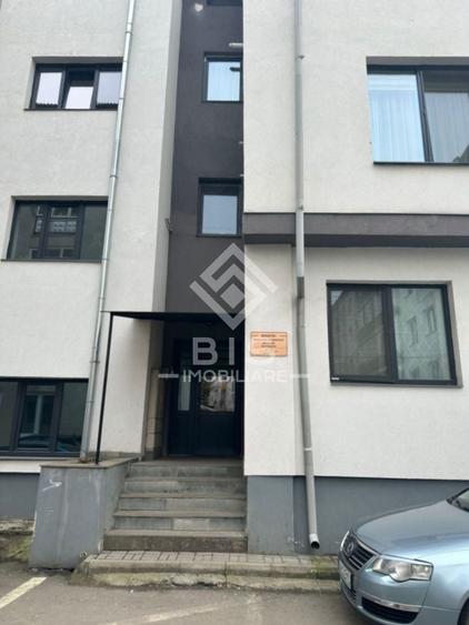 Apartament cu 3 camere decomandat, mobilat în Calea Moldovei