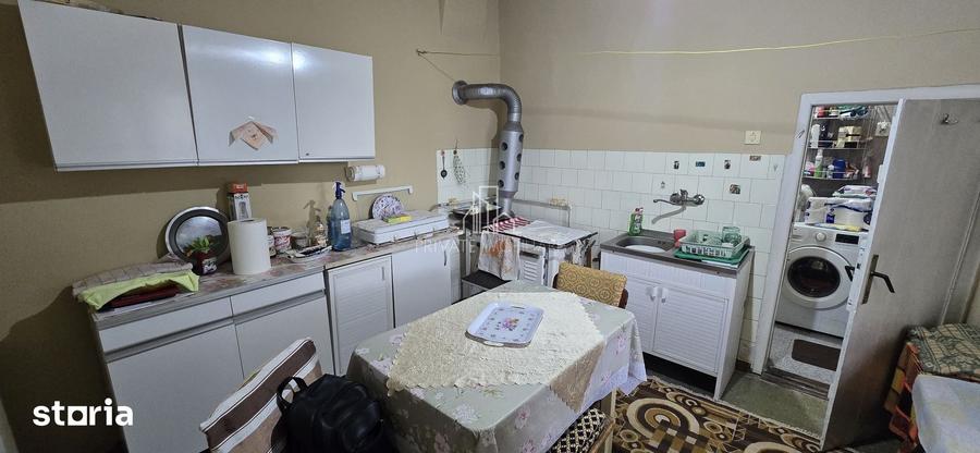 Casă cu 4 camere cu Teren 1079 Mp în Gheorghe Doja