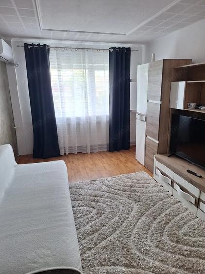 Apartament cu 2 camere decomandat, mobilat în Micro 17