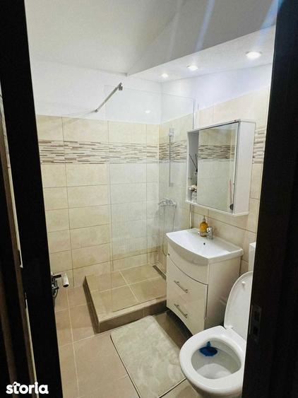 Apartament cu 2 camere semidecomandat în Calea București