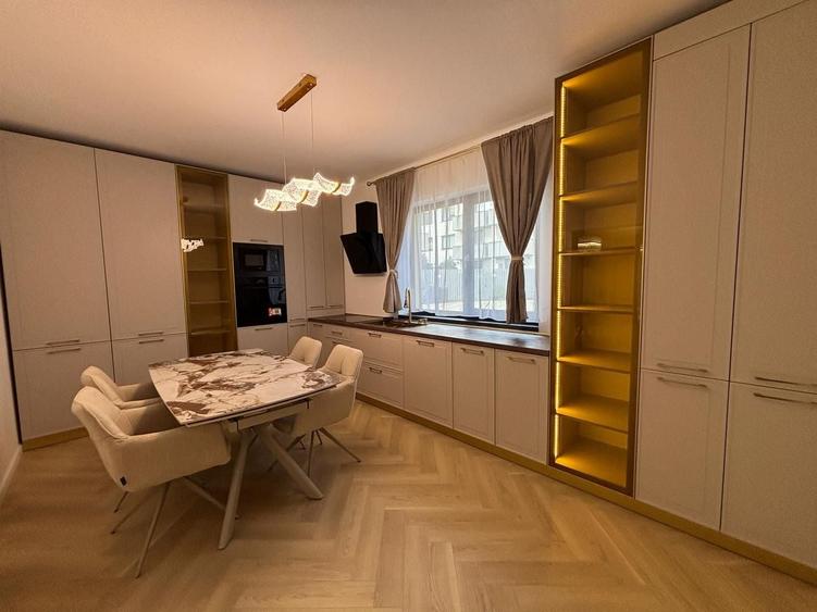 Duplex cu 4 camere cu Canalizare în Șelimbăr