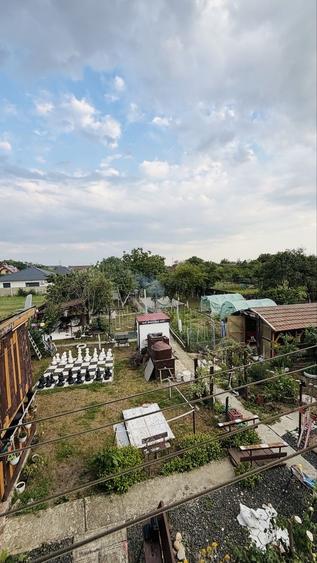 Casă cu 4 camere cu Canalizare în Parța