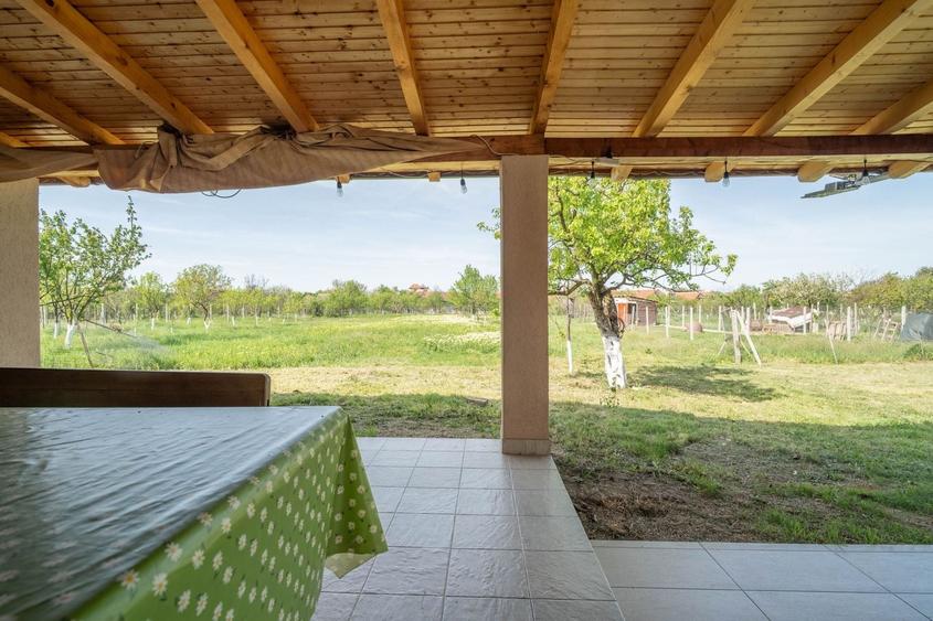 Casă individuală cu 4 camere cu Canalizare în Păuliș
