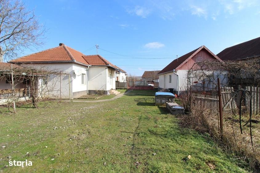 Casă cu 2 camere în Peștișu Mare