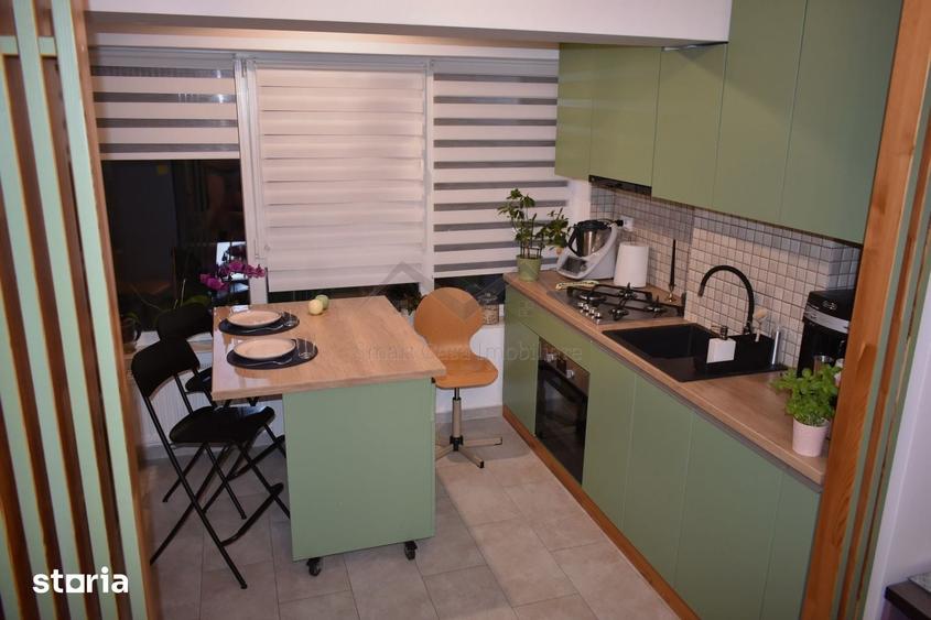 Apartament cu 3 camere în Păcurari