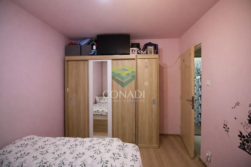 Apartament cu 3 camere semidecomandat în Giurgiului