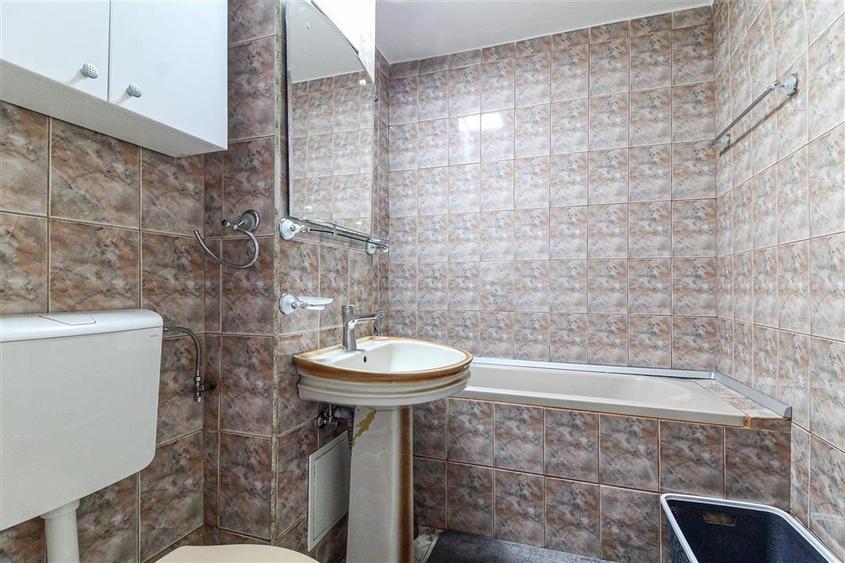 Apartament cu 3 camere decomandat, mobilat în Mănăștur