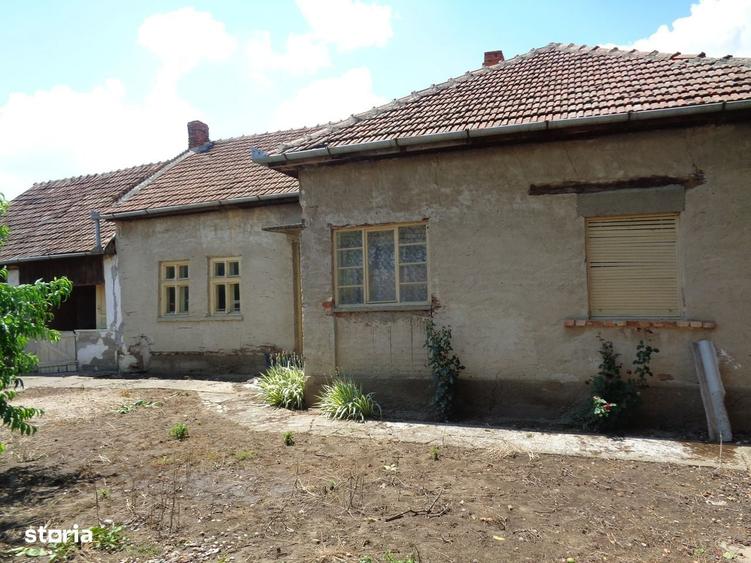 Casă cu 3 camere cu Teren 748 Mp în Central