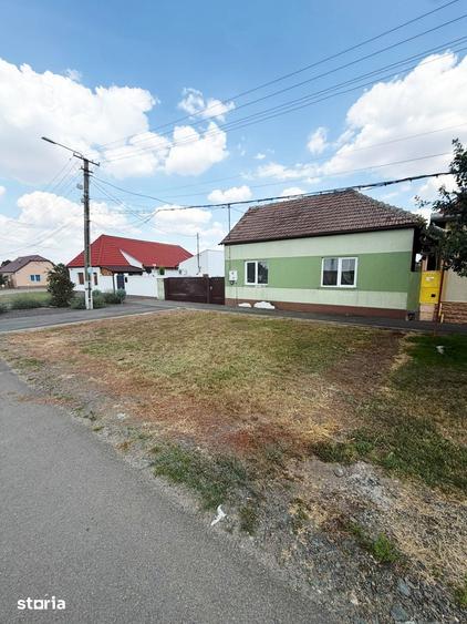Casă cu 4 camere cu Teren 470 Mp în Aradul Nou