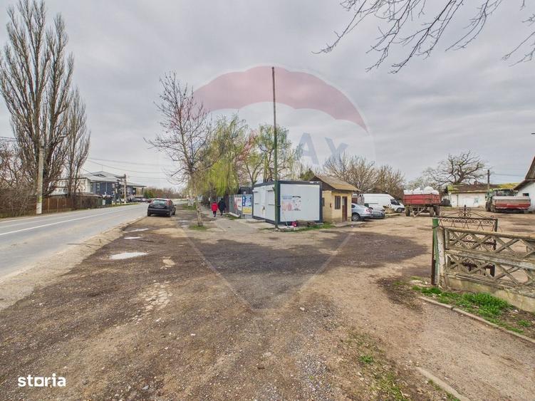 Spațiu comercial, de 7,850 mp, în Lehliu