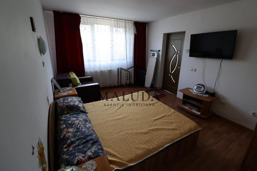 Casă individuală cu 4 camere cu Canalizare în Big-Bascov