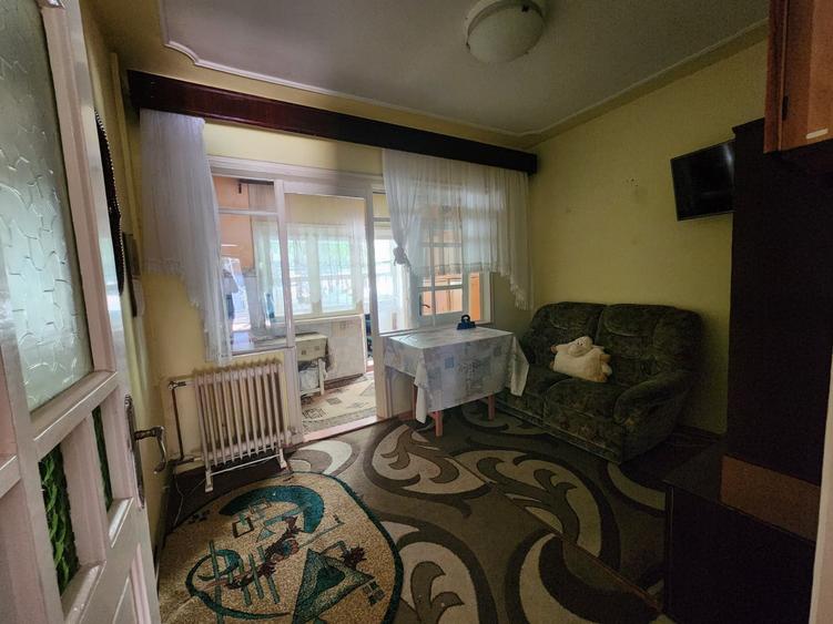 Duplex cu 4 camere cu Canalizare în Nicolina